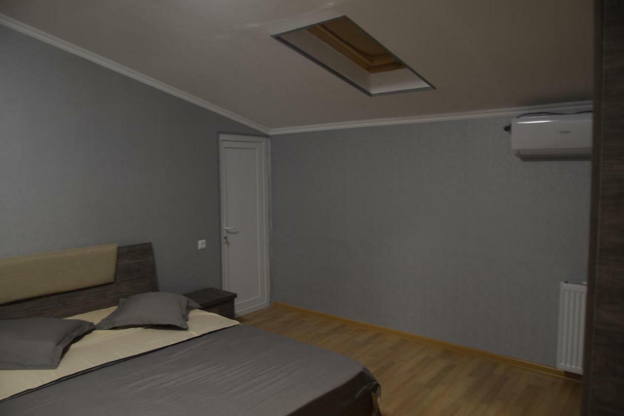 Gogoli Family Hotel Tbilisi Buitenkant foto
