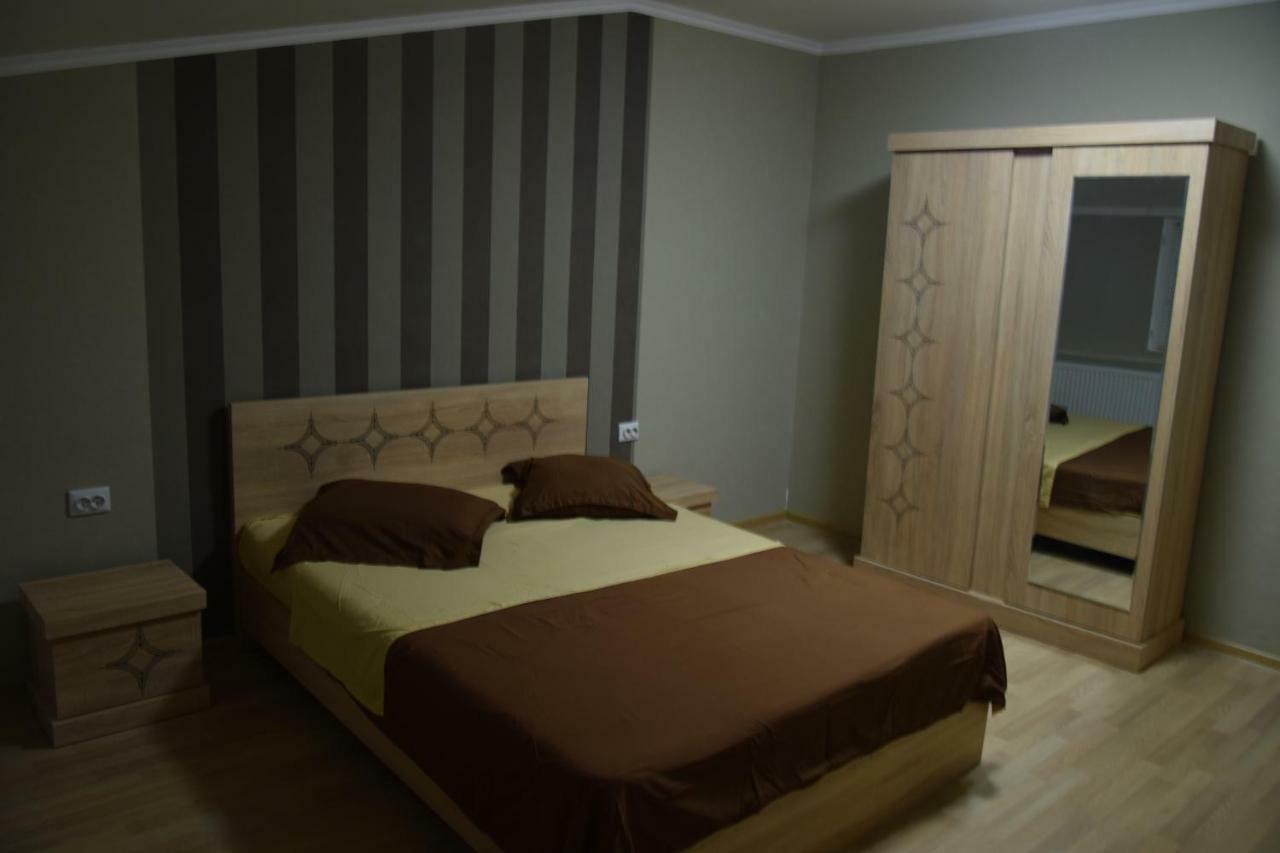 Gogoli Family Hotel Tbilisi Buitenkant foto